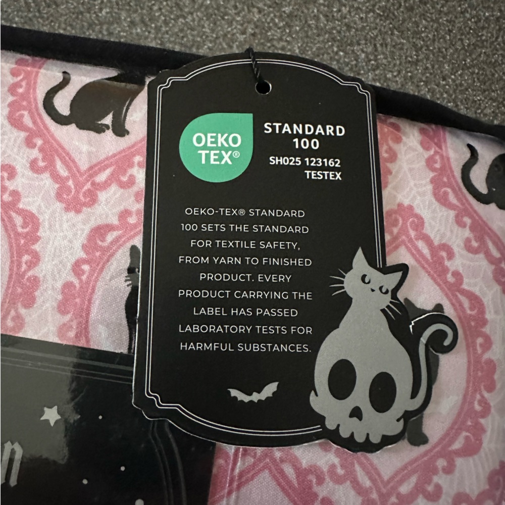 Haunt Haven Full Sheet Set Pink Black Cat Halloween 4 Piece Bedding - Picture 3 of 7